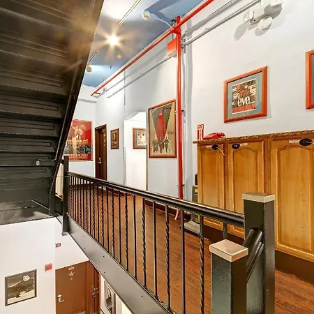 Chelsea Pines Hotel