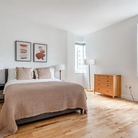 Midtown 1br W Doorman Gym Wd Nr Rock Center Nyc-1129 Apartment New York
