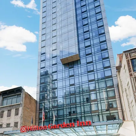 Hilton Garden Times Square North 3*