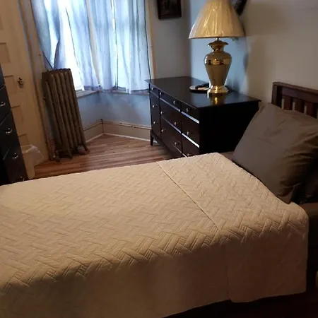 Harbor House Bed & Breakfast New York