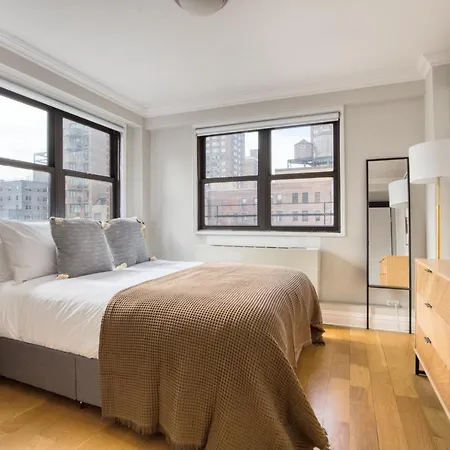 Midtown E 1br Office Nook Doorman Gym Nyc-43