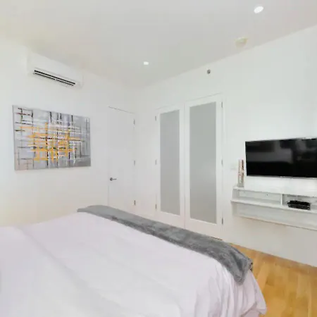Glorious 3bd 2ba In East Side Apartment