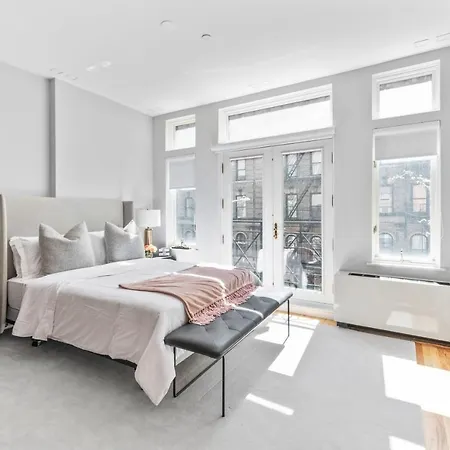 Luxe W Juliet Balcony In Upper East Hotel *