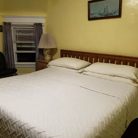 Harbor House Bed & Breakfast New York