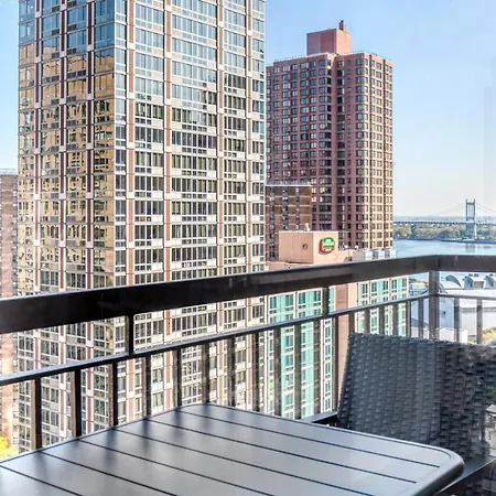 Apartment Ues 1br W Gym Doorman Nr Carl Schurz Park Nyc-653