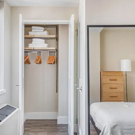 Ues 1br W Gym Doorman Nr Carl Schurz Park Nyc-653 Apartment *