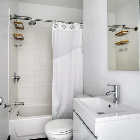 Apartment Uws 1br W Gym Doorman Nr Park Nyc-1100 New York