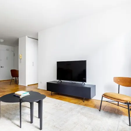Midtown 1br W Gym Doorman Nr Park Nyc-510