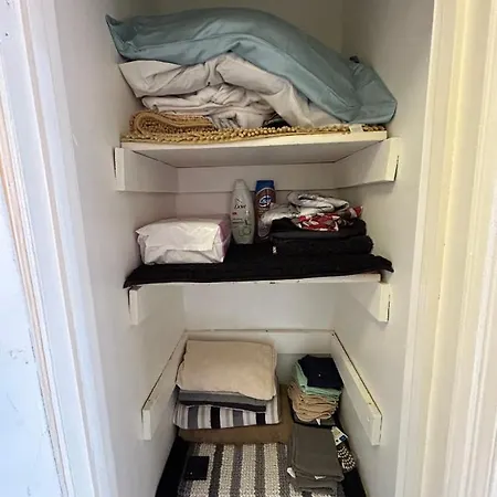 Apartment Lovely 2bd 1br Apt *
