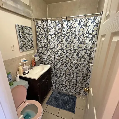 Lovely 2bd 1br Apt Apartment