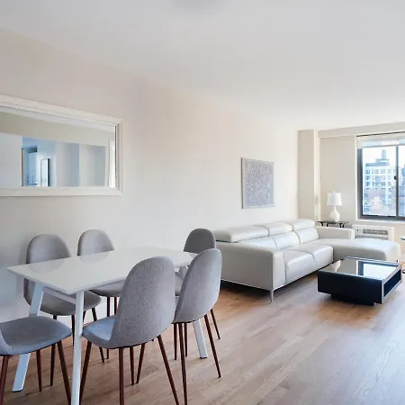 Apartment Two Bedroom Two Bathroom At Columbus Ave New York