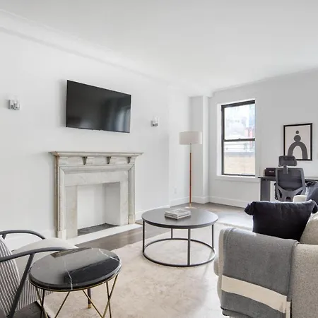 Apartment Midtown 2br W Doorman Wd Nr Park Nyc-1144 New York