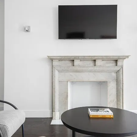 Midtown 2br W Doorman Wd Nr Park Nyc-1144 Apartment