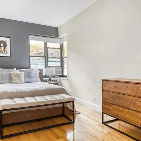 W Village 1br Gym Doorman Nyc-156
