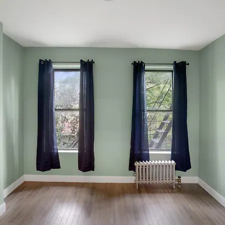 Furnished 566 East Village * New York