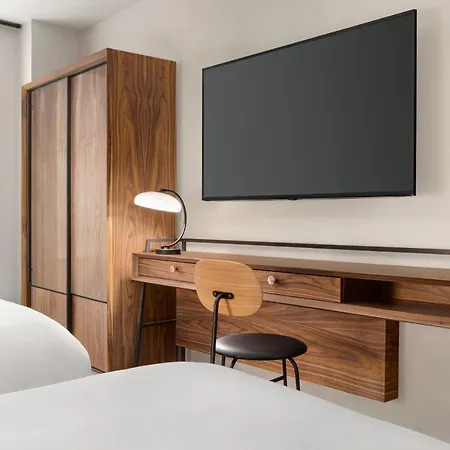 Le Meridien New York, Fifth Avenue Hotel 4*