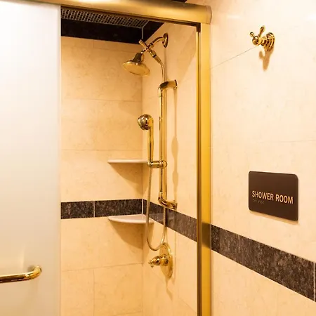 Hotel The Allen New York