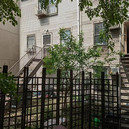 Homestay & Affordable Williamsburg Small
