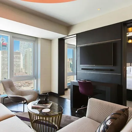 Hotel Renaissance Midtown 4*