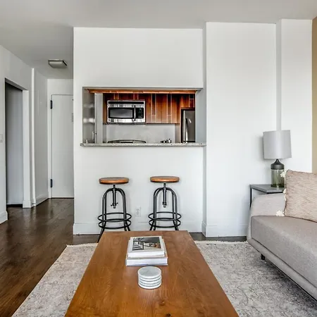 Ues W Balcony Gym Doorman Nyc-89 Apartment