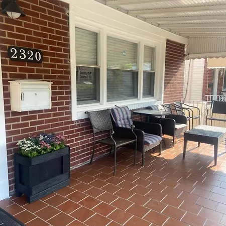 Rockaway 3 Bedroom By The Sea. * New York