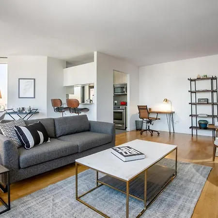 Tribeca 2br W Pool Bike Gym Nr Wtc Nyc-400 * New York