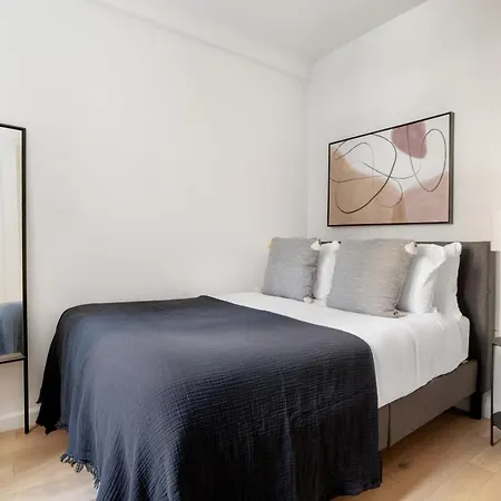 Midtown East 2br W Gym Wd Nr Grand Nyc-1145 Apartment