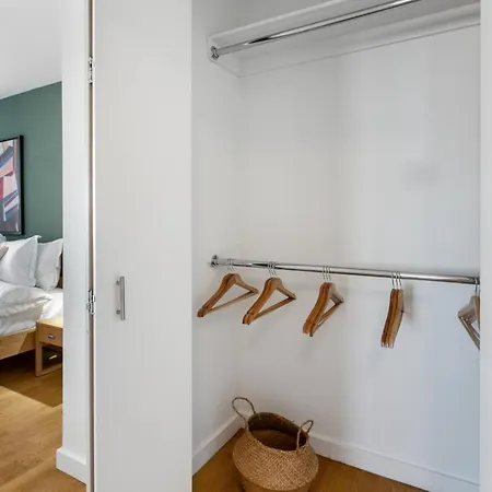 Tribeca 2br W Pool Bike Gym Nr Wtc Nyc-400 Apartment New York