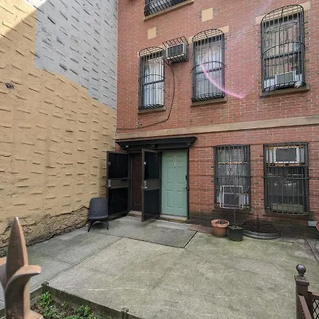Williamsburg Private With Garden Homestay *