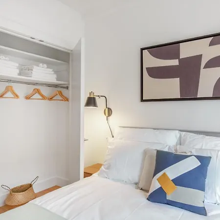 Apartment Uws 1br W Gym Wd Doorman Nr Park Nyc-377