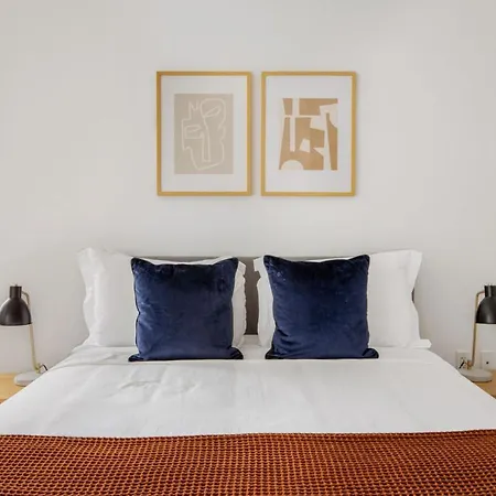 Midtown 1br W Doorman Gym Wd Nr Rock Center Nyc-1130 New York