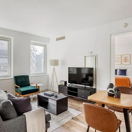 Apartment Midtown 1br W Doorman Gym Wd Nr Rock Center Nyc-1130