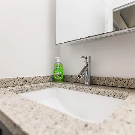 One Bed One Bath At Midtown East Apartment New York
