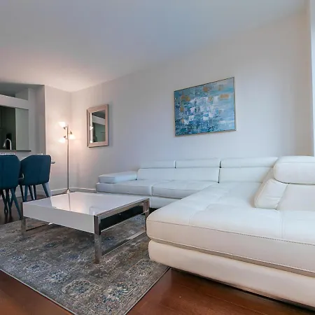 One Bed One Bath At Midtown East