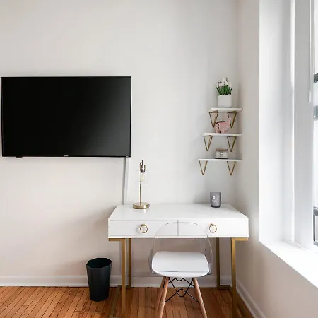 Apartment Sophisticated Studio In Nyc