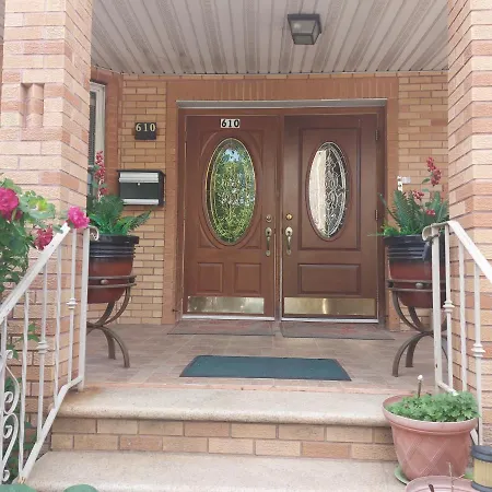Crsytal Chateau Homestay New York