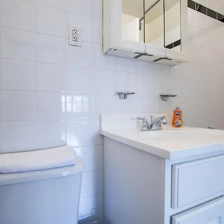 Spectacular Fully Furnished 2 Bedroom 2 Bath In Upper East Side Apartment