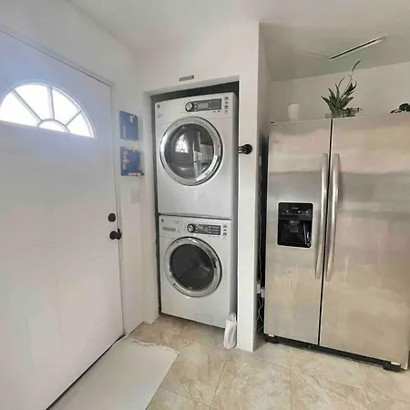 Surf Sanctuary Retreat Holiday home