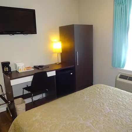 Hotel Super 8 By Wyndham Brooklyn / Park Slope