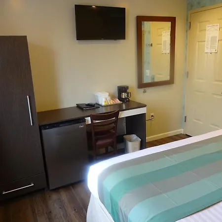 Super 8 By Wyndham Brooklyn / Park Slope 3*