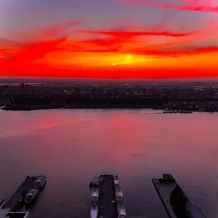 Apartment Stunning By Time Square & Hudson Yards *