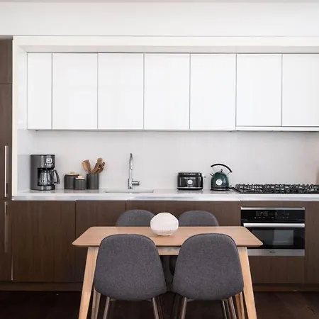 Apartment Stunning By Time Square & Hudson Yards *