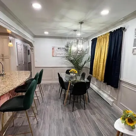 Spacious Comfort Apartment *