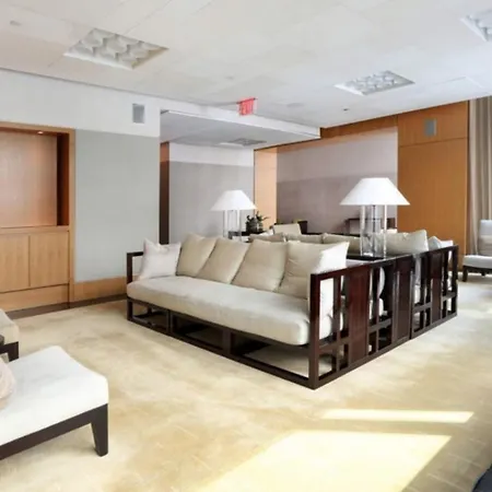 Midtown 1br W Gym Wd Across From Rock Center Nyc-670 * New York