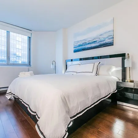 One Bed One Bath At Midtown East