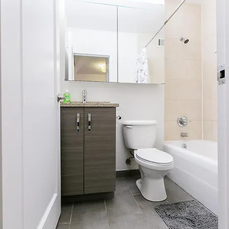 One Bed One Bath At Midtown East *