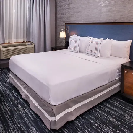 Hotel Fairfield By Marriott Manhattan Times Square