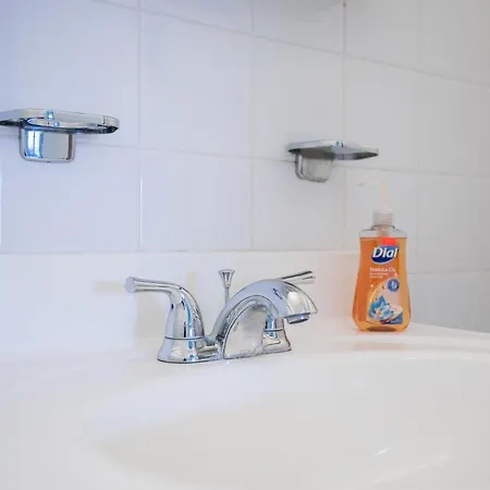 Spectacular Fully Furnished 2 Bedroom 2 Bath In Upper East Side * New York