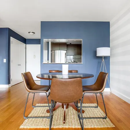 Lux Theater District 1br W Indoor Pool Nyc-140