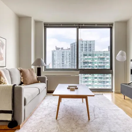 Lic 1br W Wd Elevator Doorman Nr E River Nyc-850 New York